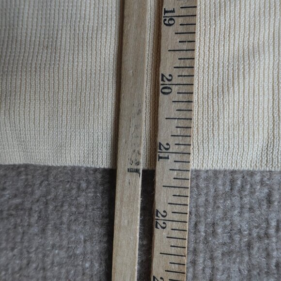 Theory Womens Sweater Medium Beige Solid V Cardigan 100% Wool Preen - Picture 4 of 9